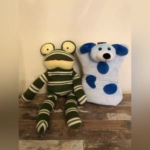 Travel buddies lot of 2 toys, soft and cuddly, frog and blue dog